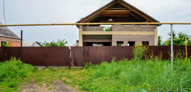Два домовладения на одном земельном участке в ст. Фастовецкая